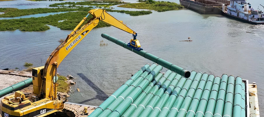 Used heavy equipment for sale in Houston, TX | An Excavator using Vacuwork Overhead Attachment | Boyer Equipment